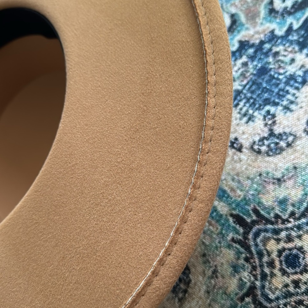 Hat - Picture 2 of 3